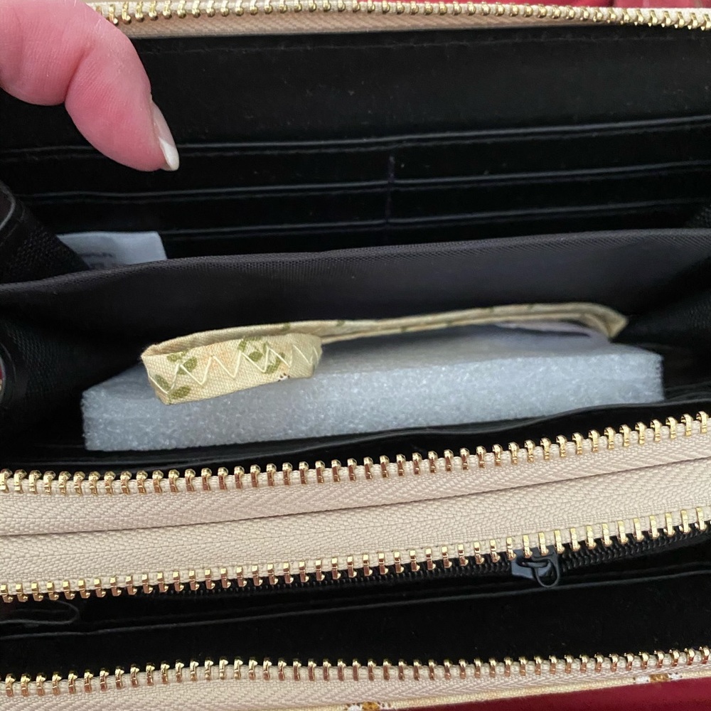 Wallet - Picture 2 of 2